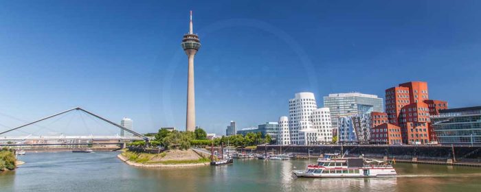 Acrylbilder Medienhafen Düsseldorf im modernen XL Panorama Format