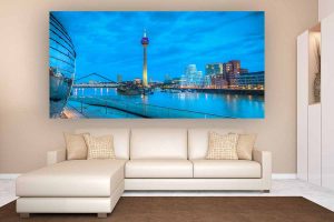 Foto Art Düsseldorf Rheinturm Skyline bei Nacht | Gehry Bauten und der Medienhafen Düsseldorf bei Nacht